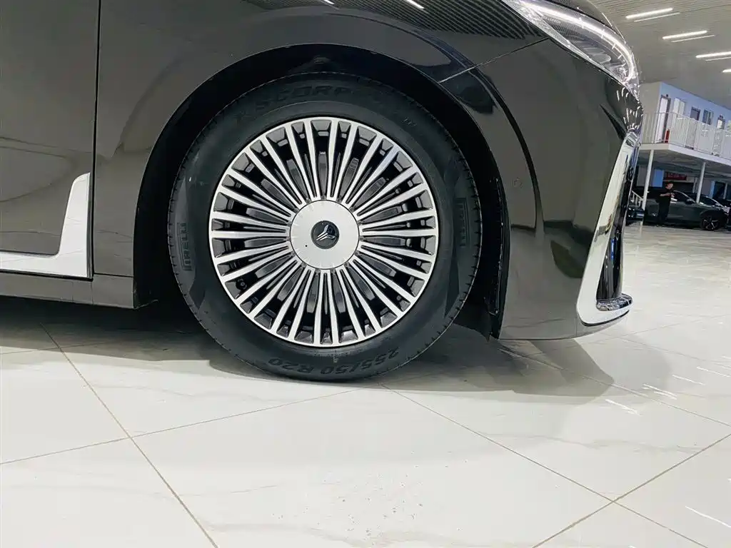 Voyah Auto Voyah Dreamer 2025 PHEV AWD Flagship Kunpeng Edition фото 24