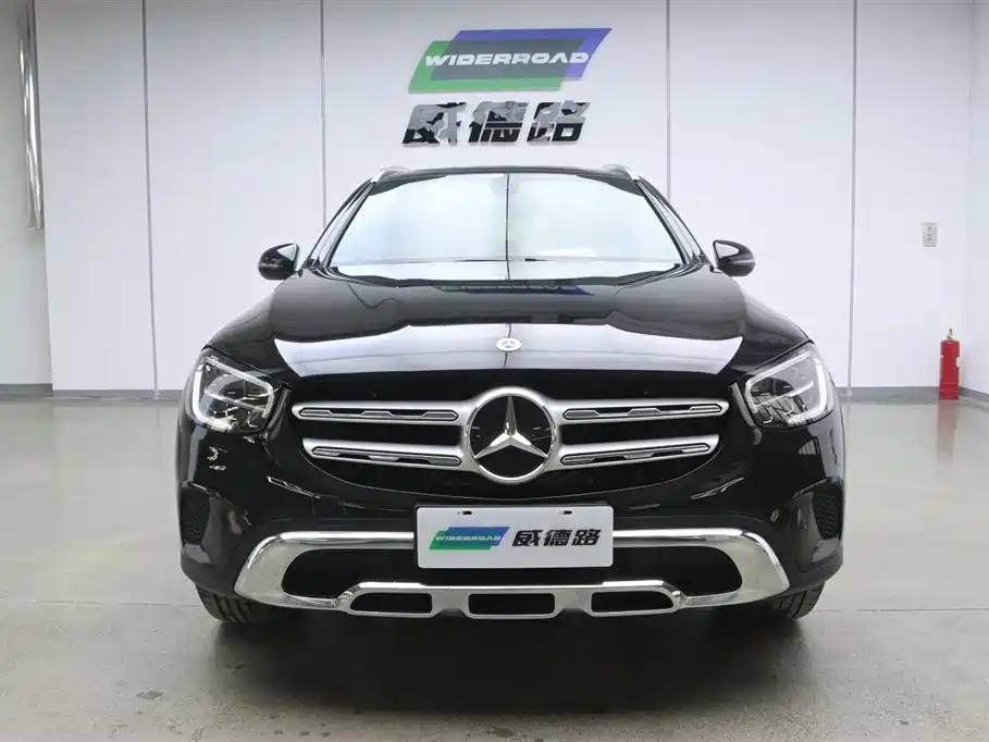 Mercedes-Benz GLC 2021 GLC 260 L 4MATIC Sporty фото 2