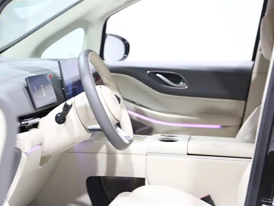 Voyah Auto Voyah Dreamer 2025 PHEV 4WD Kunpeng Premium Edition фото 16