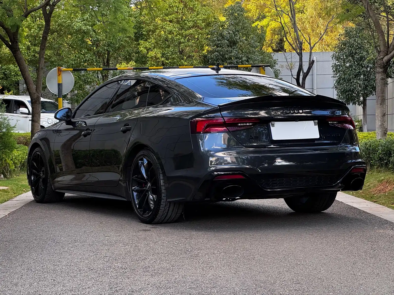 Photo 7 - Audi S5