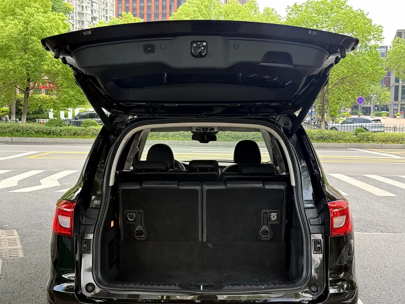 Photo 18 - Haval H7