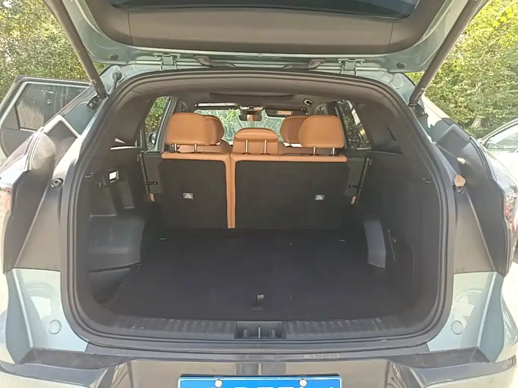 Geely Atlas L 2026 2025 4th Gen 1.5TD DCT Splendor