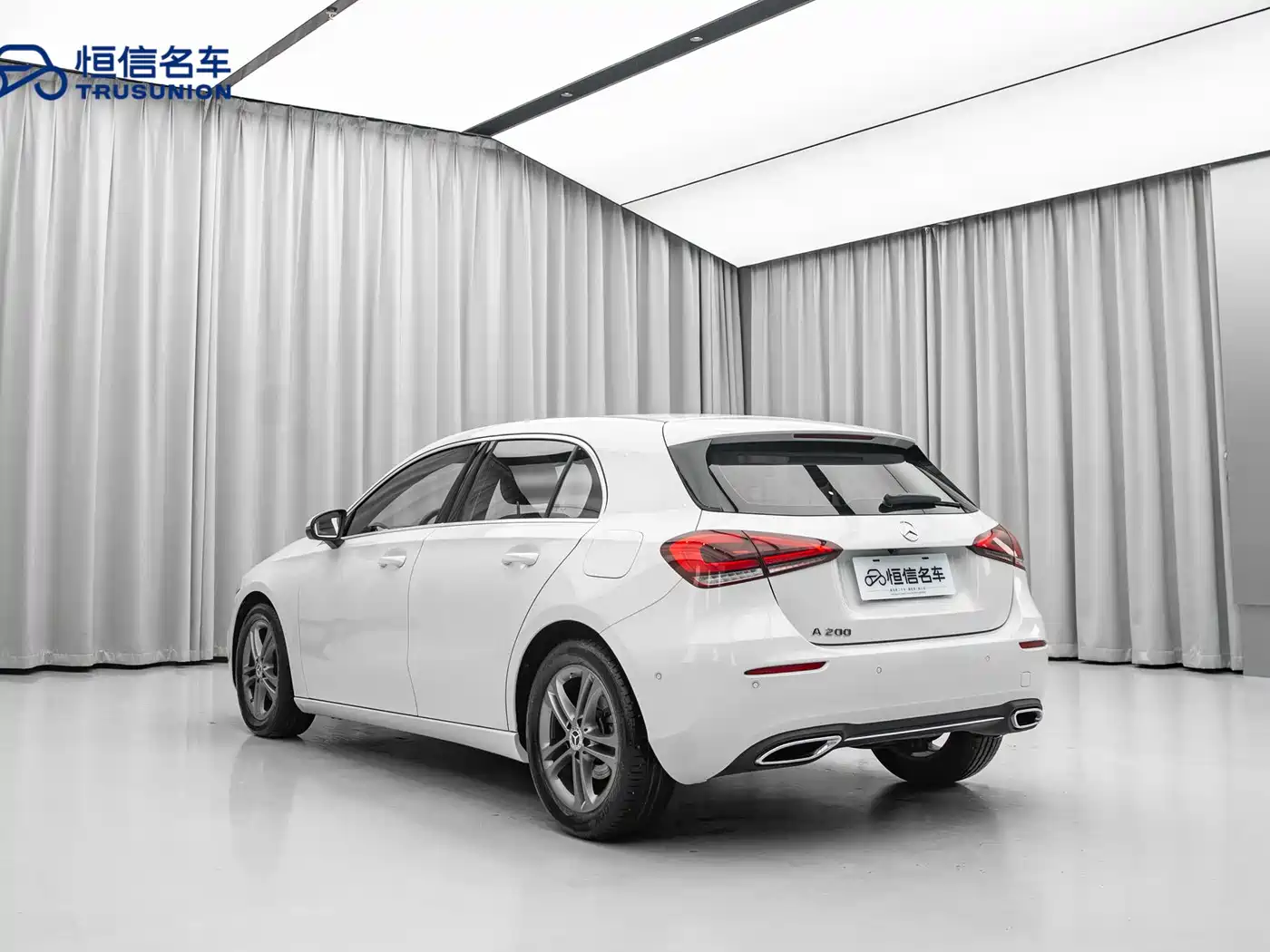 Mercedes-Benz A-Class (Import) 2019 A 200 Dynamic Version фото 4