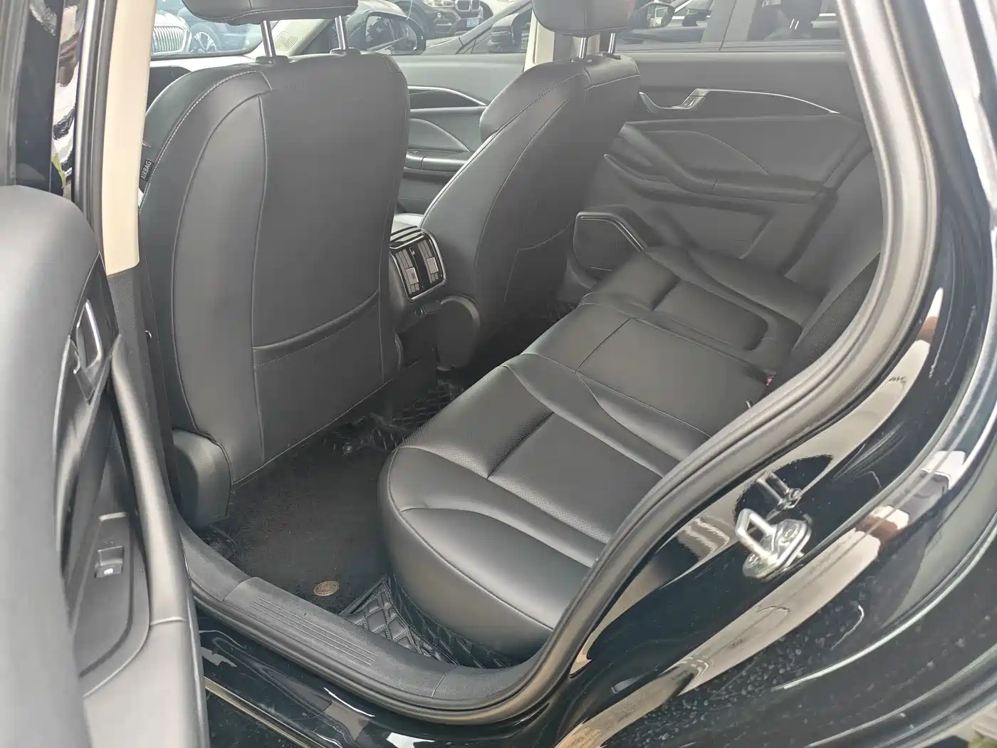 Photo 10 - Besturn B70