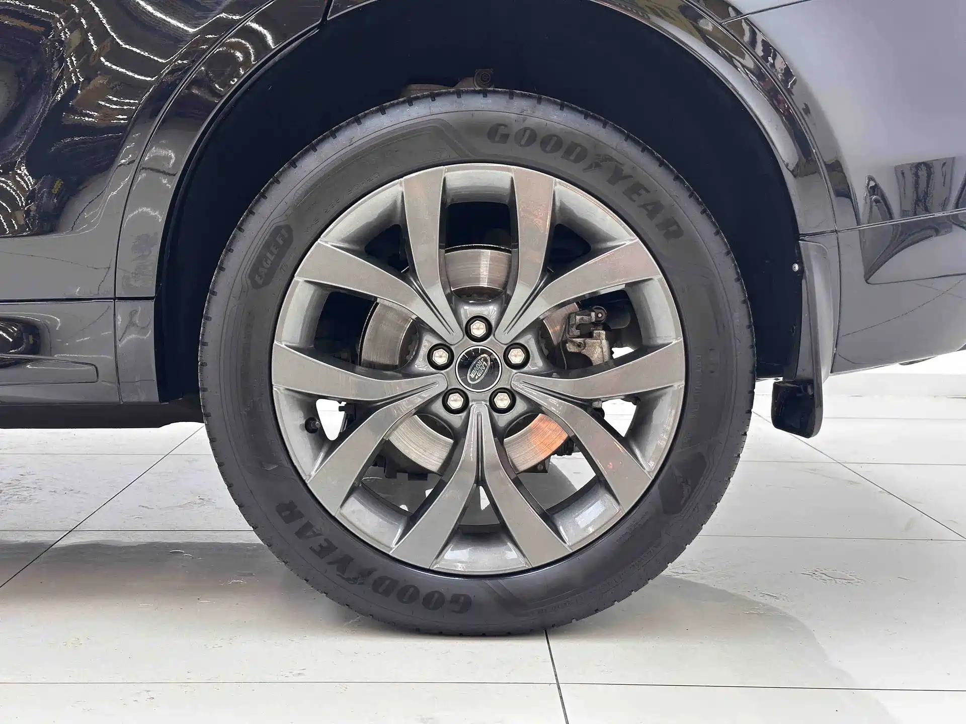 Photo 7 - Land Rover Discovery Sport