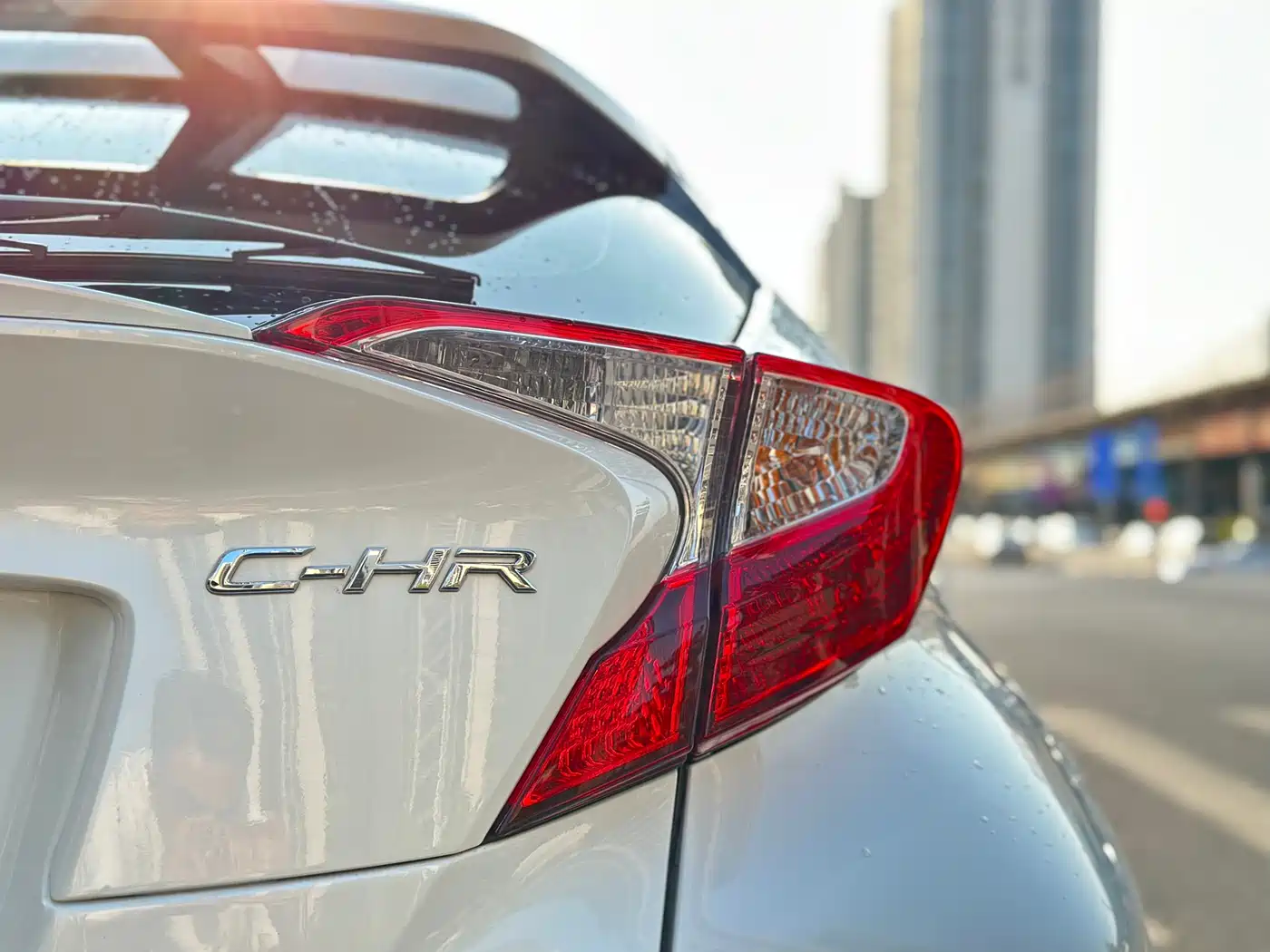 Toyota C-HR 2020 Model 2.0L Leading фото 19