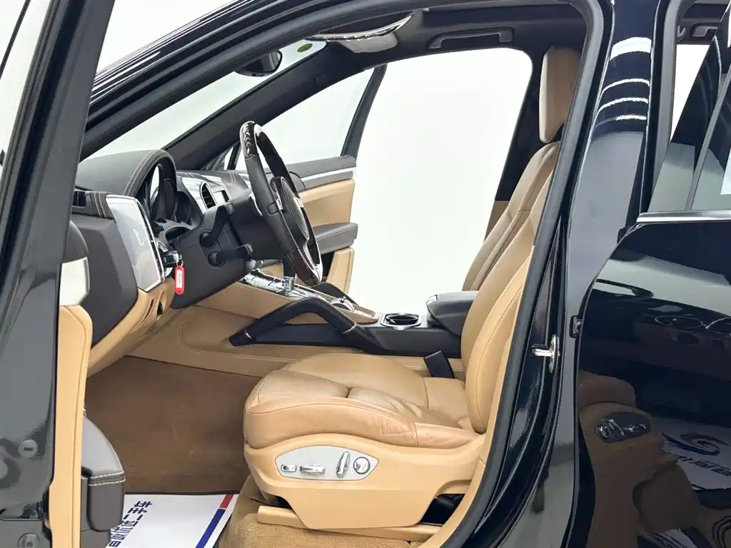 Porsche Cayenne 2011 Cayenne 3.0T фото 5