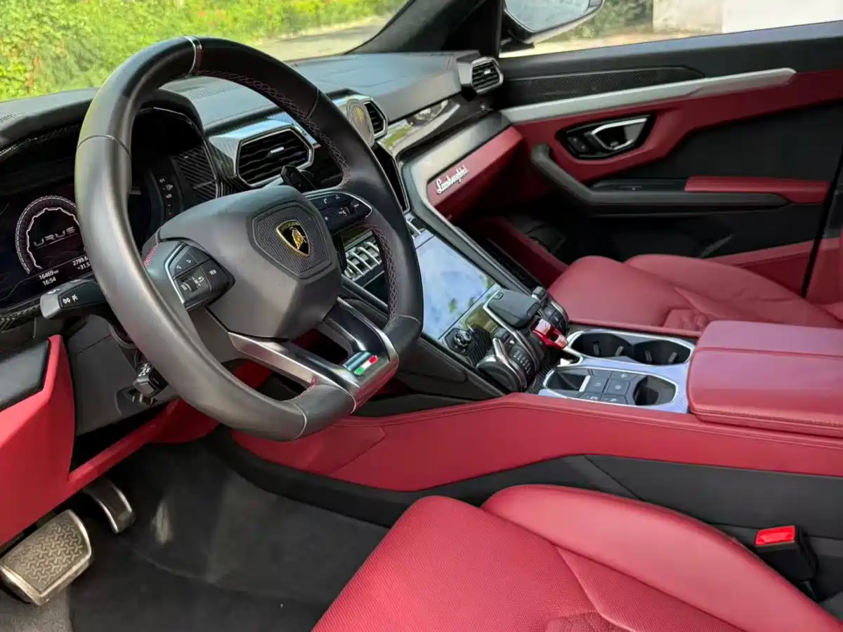 Lamborghini Urus 2022 2021 4.0T V8