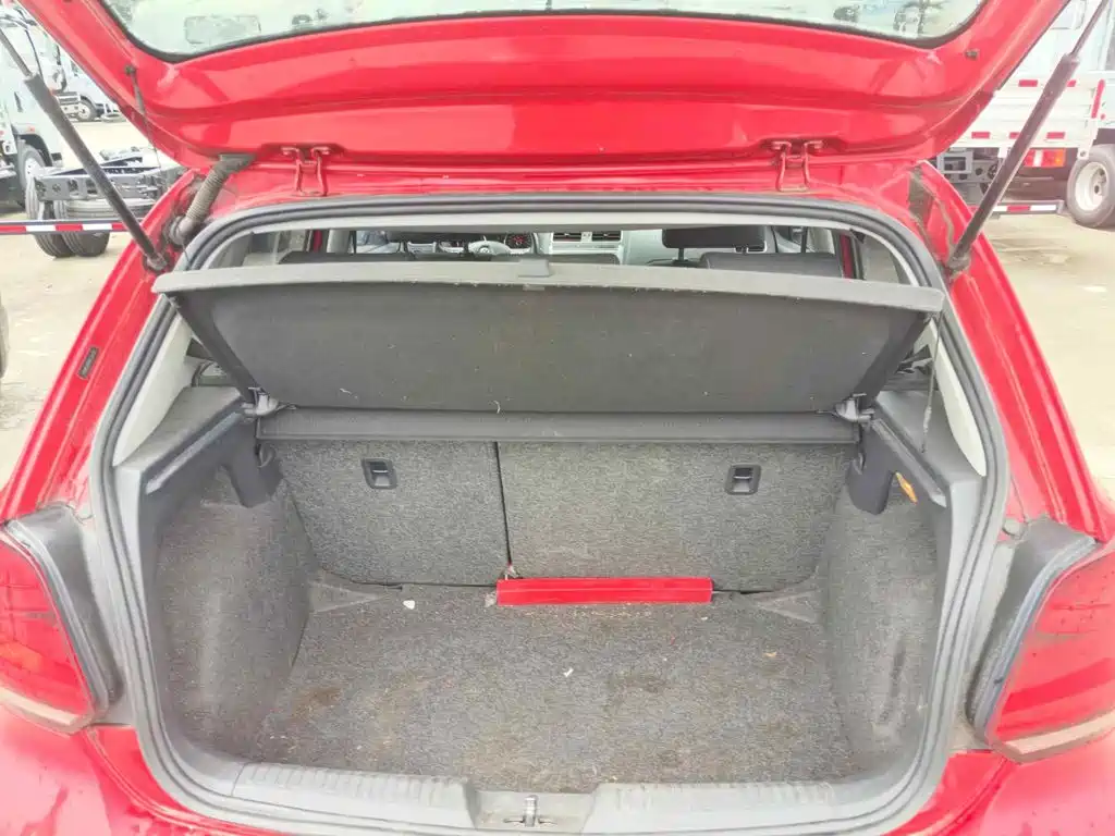 Фото 5 - Volkswagen Polo