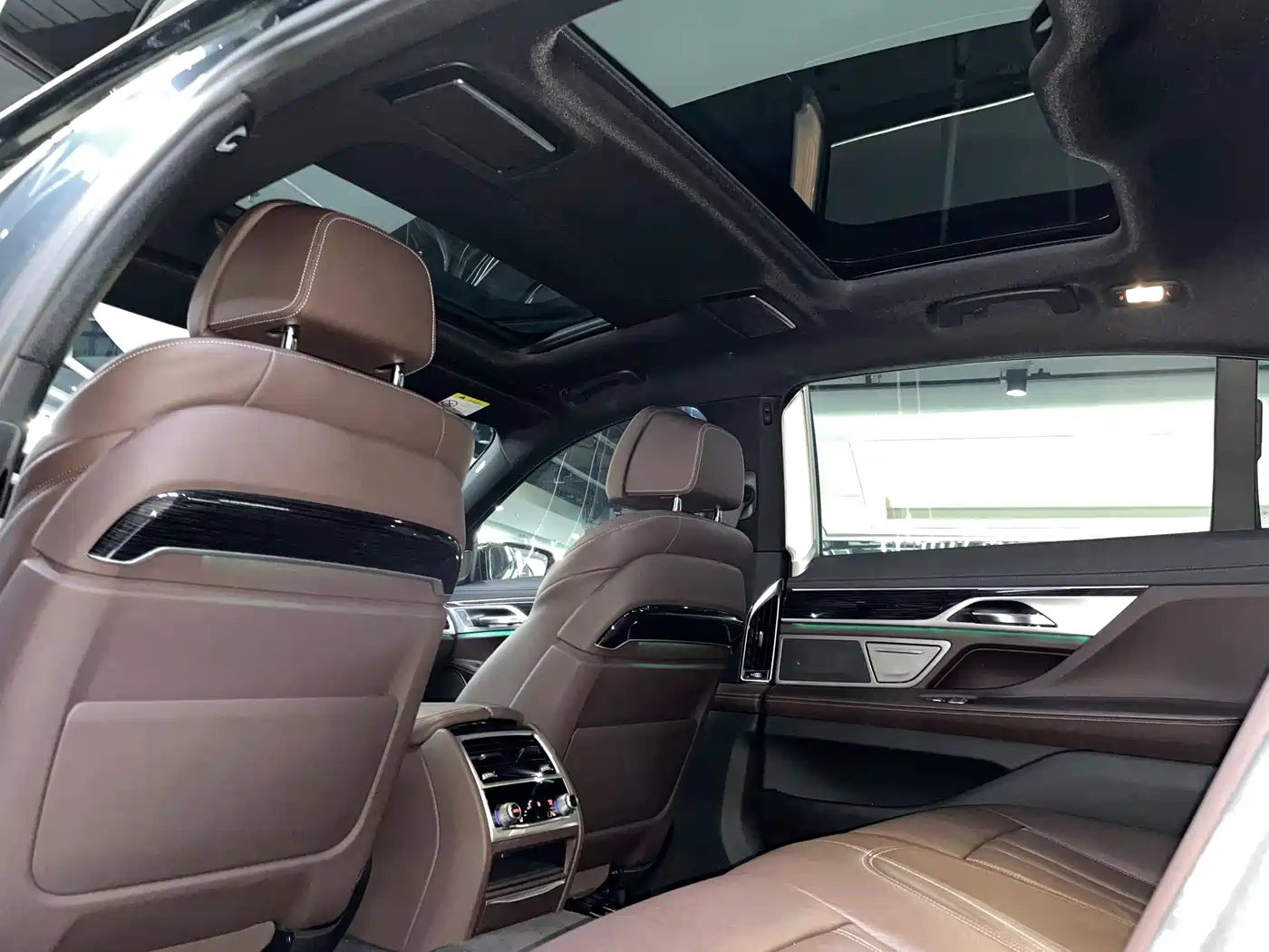 BMW 7 Series 2018 730Li Leading Type M Sport Package фото 19