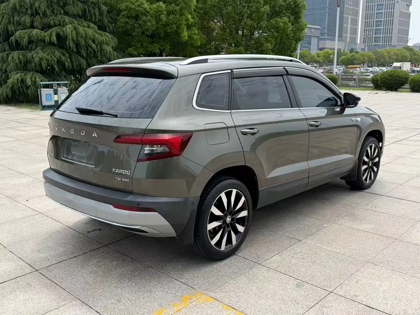 Škoda Karoq 2019 TSI280 Smart Drive Luxury Edition China V фото 9
