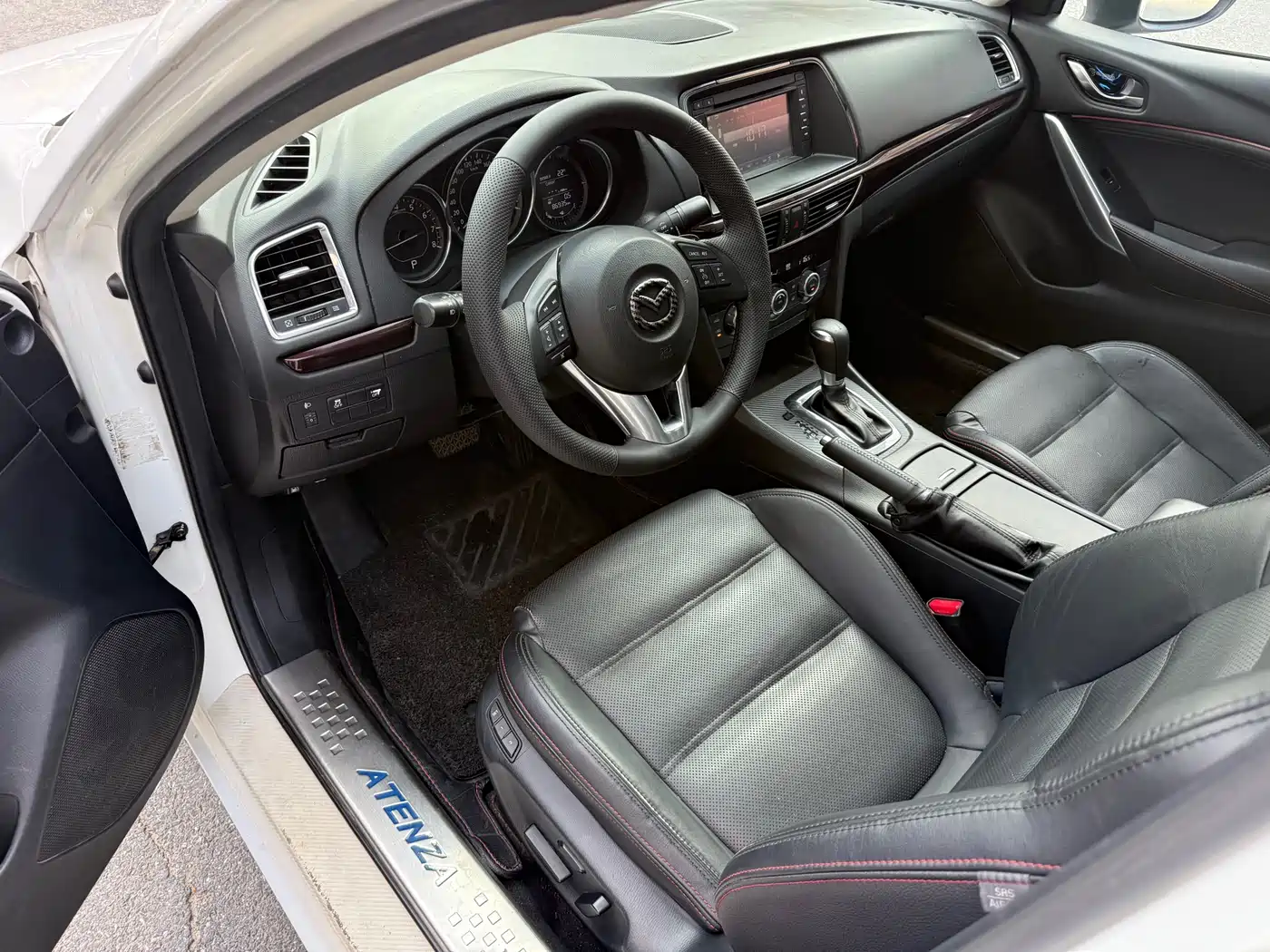 Mazda Atenza 2015 2.5L Skyactiv Sport Edition фото 4