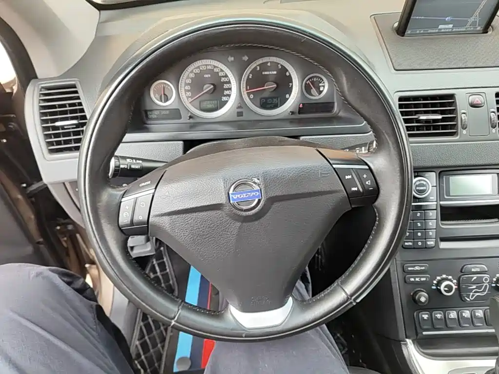 Volvo XC Classic 2015 2014 T5 Luxury Edition