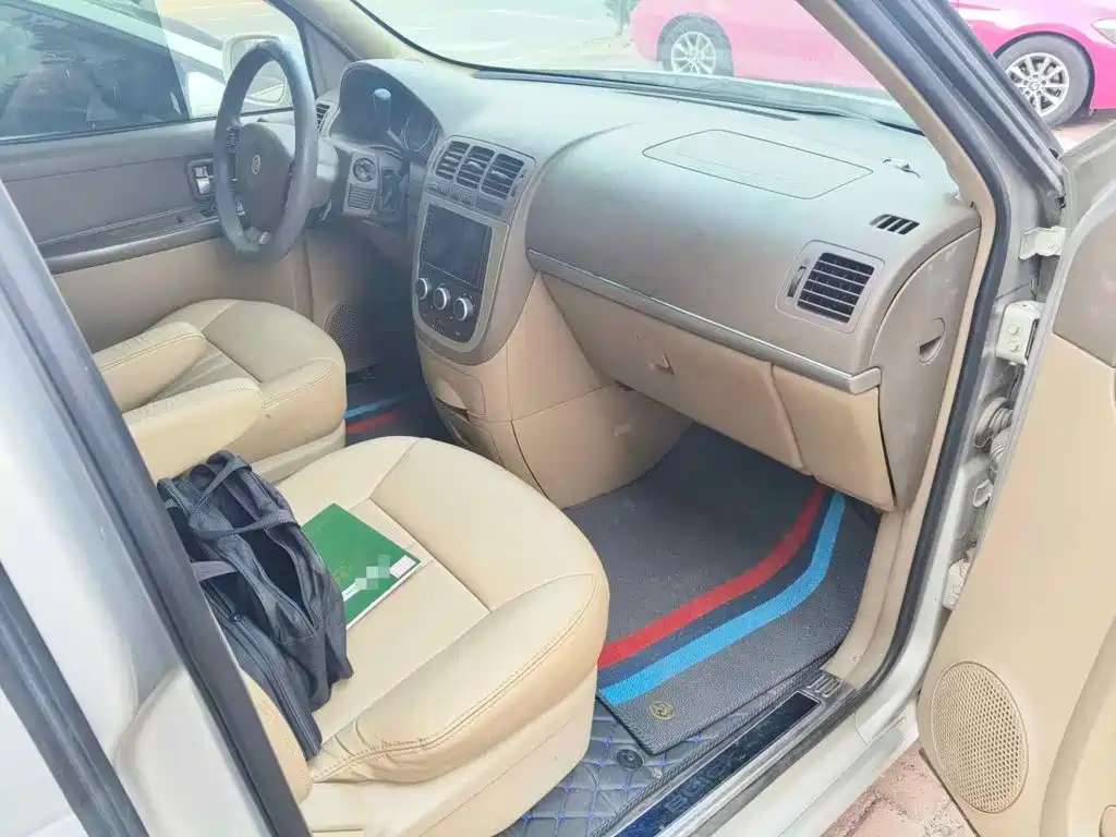 Фото 10 - Buick GL8