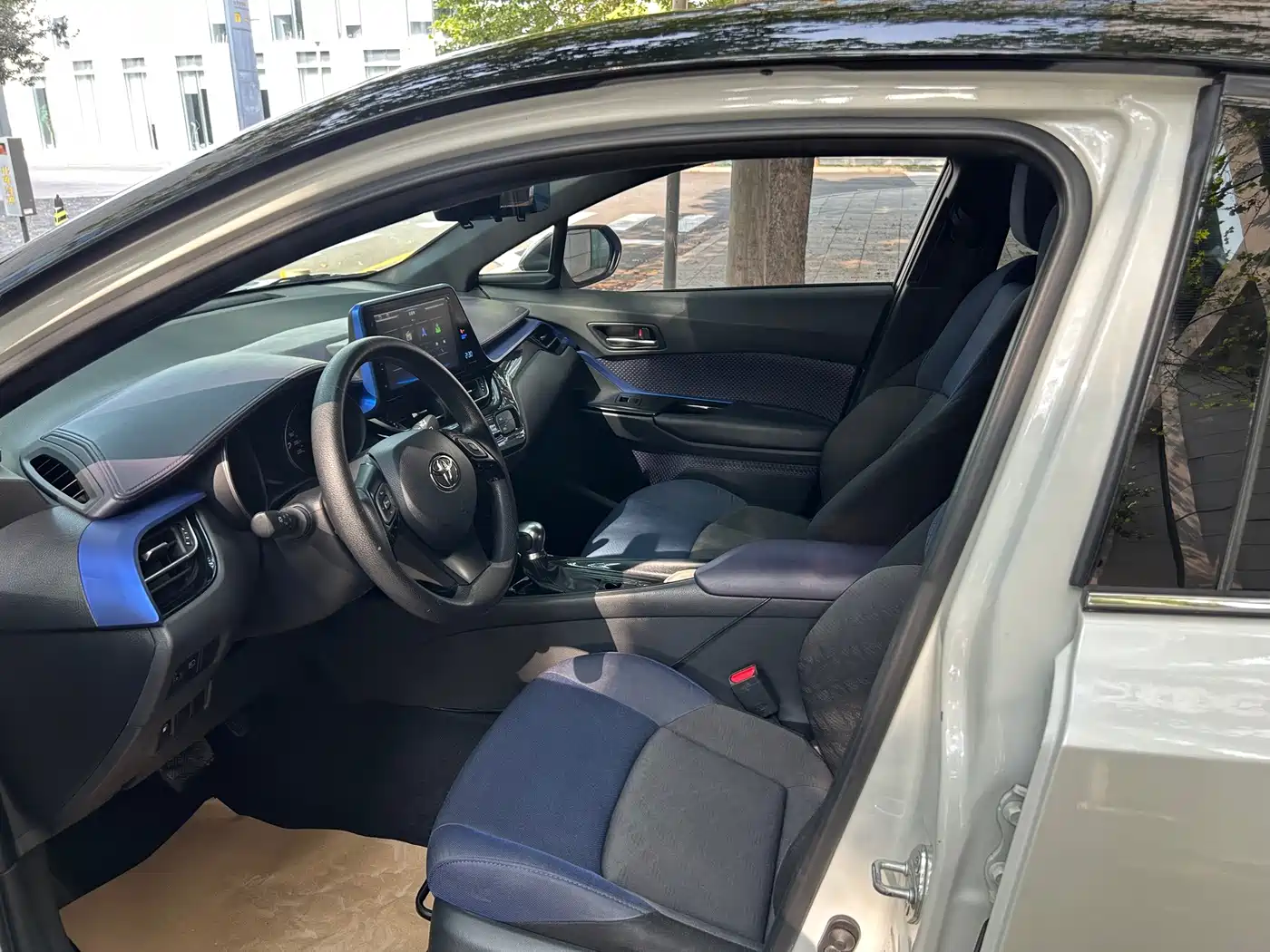Toyota C-HR 2019 2018 2.0L Leading Edition China VI