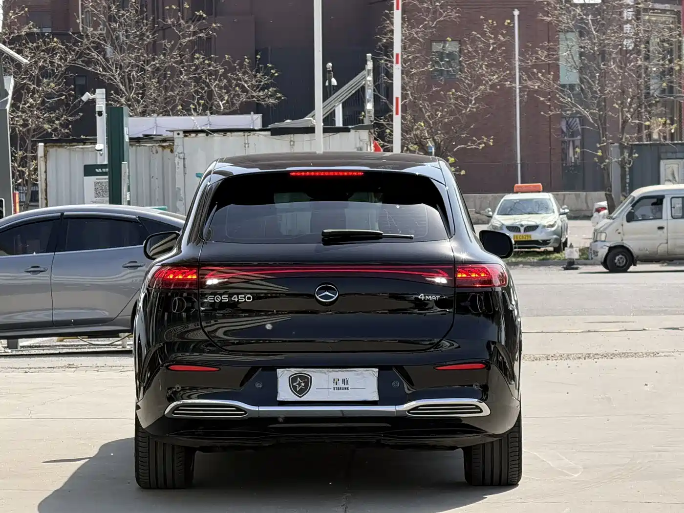 Mercedes-Benz EQS SUV 2023 450 4MATIC Pioneer Edition фото 6
