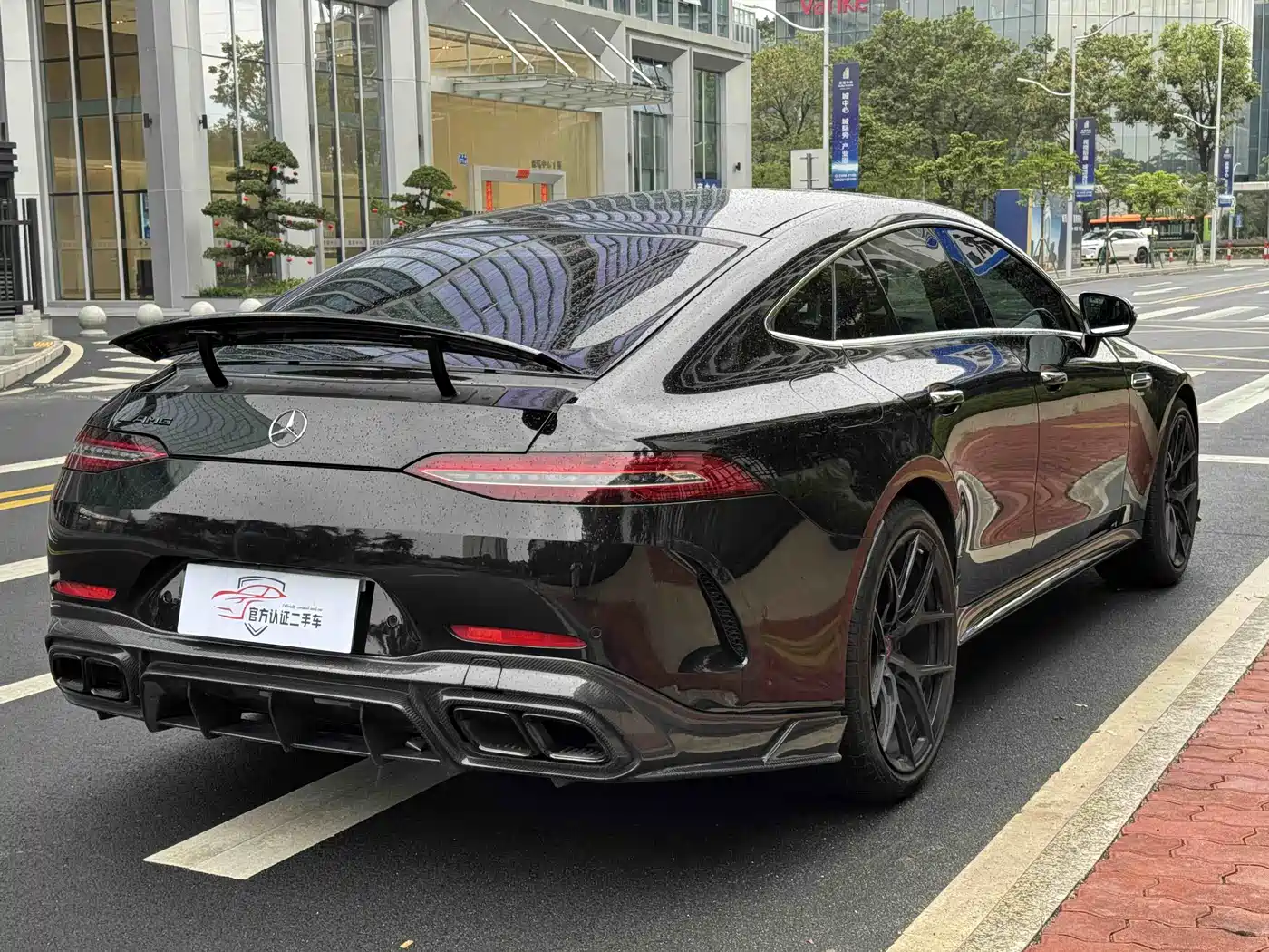 MERCEDES-BENZ AMG GT