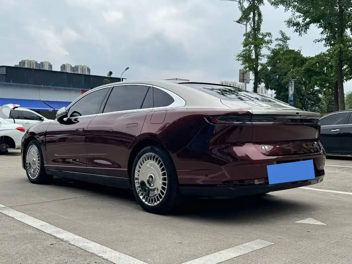 Voyah Auto VOYAH Zhuiguang L 2025 Mid-configuration Model фото 7