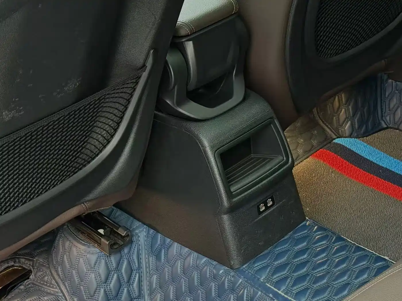 BMW X1 2022 sDrive20Li Fashion фото 14