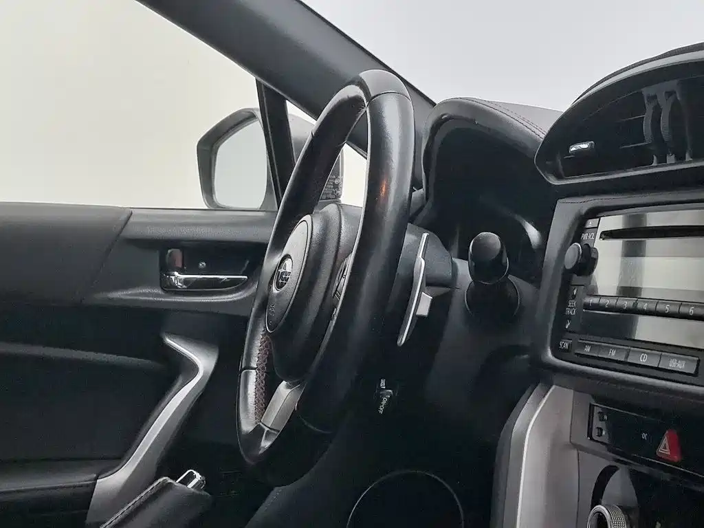 Фото 22 - Subaru BRZ