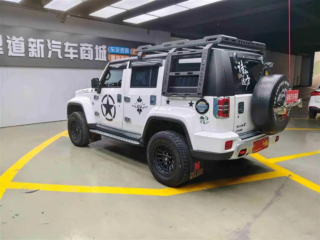 BAIC ORV Beijing Offroad BJ40 2023 2.0T Auto 4WD Urban Hunter Knight Edition фото 9