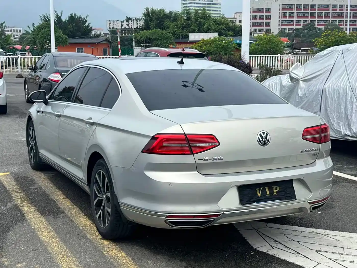 Volkswagen Magotan 2017 330TSI DSG Premium фото 9