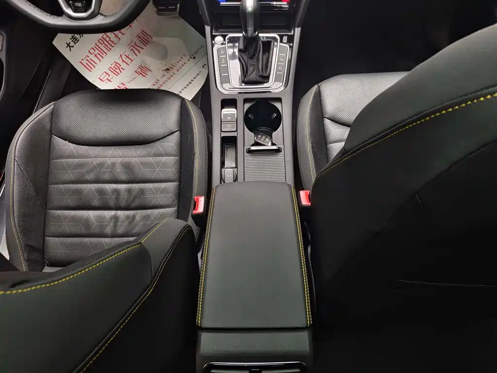 Volkswagen FAW-Volkswagen CC 2025 380TSI Eye-catching Shared Edition фото 14