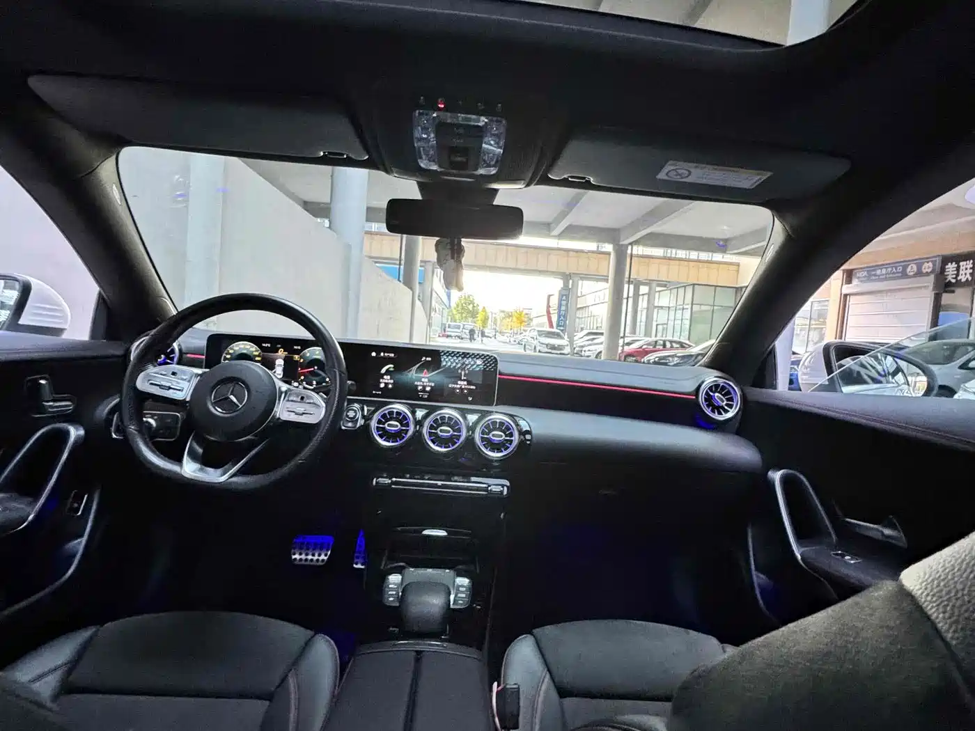 Mercedes-Benz CLA (Import) 2020 CLA 200 фото 13