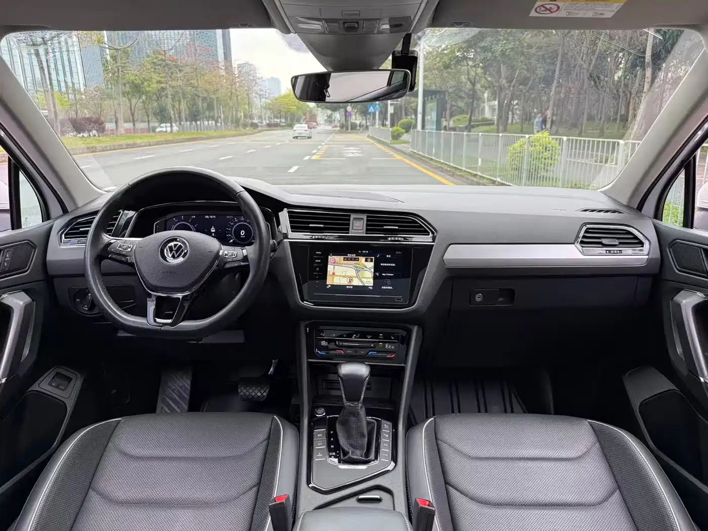 VOLKSWAGEN TIGUAN L NEW ENERGY