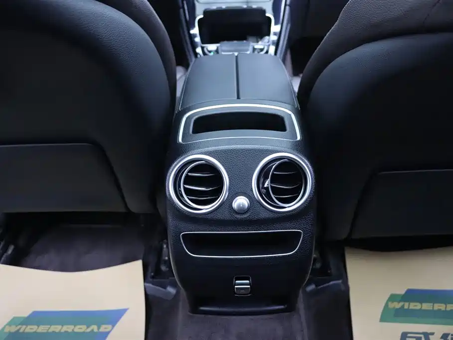 Mercedes-Benz GLC 2021 GLC 260 L 4MATIC Sporty фото 20