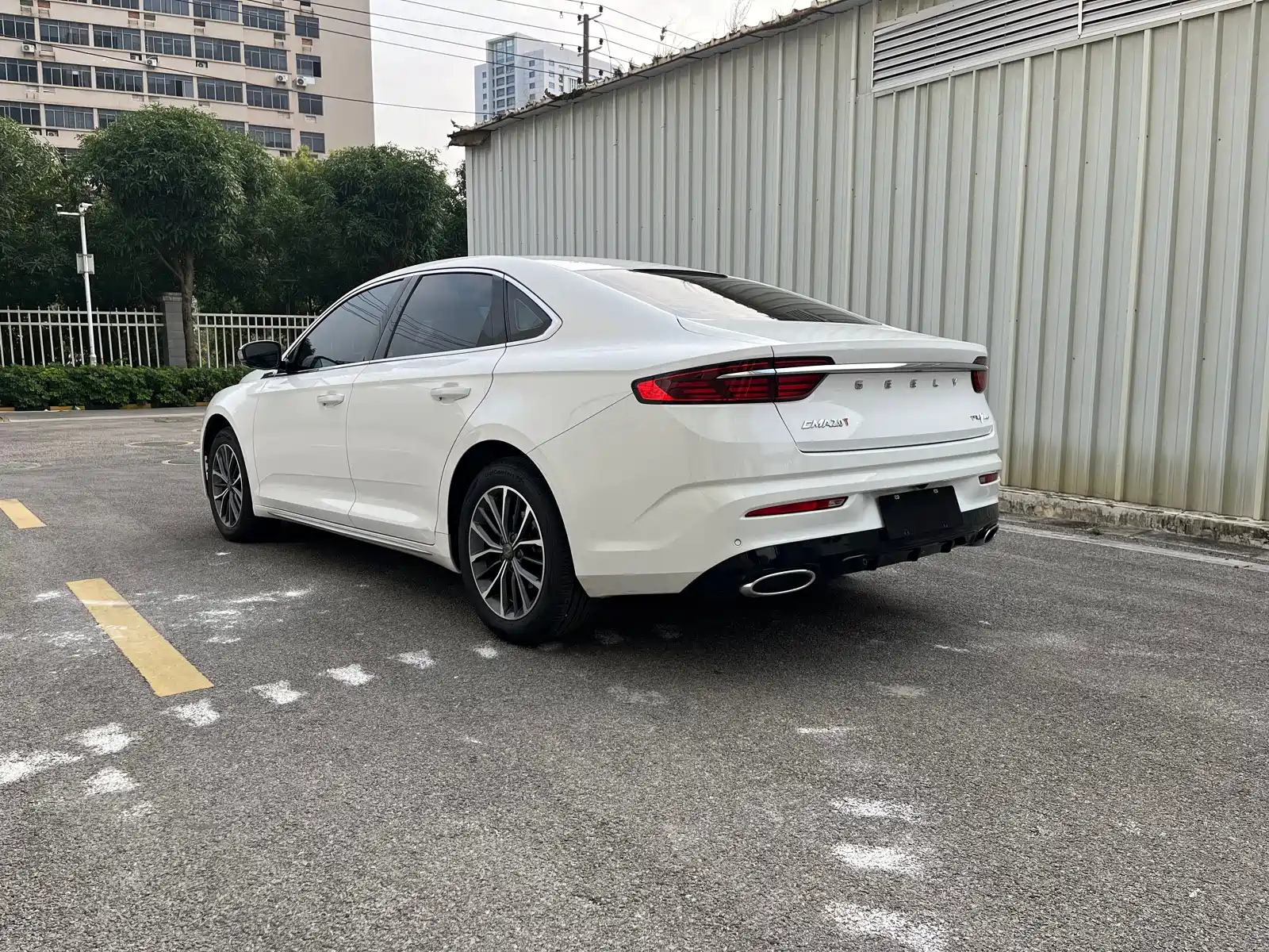 Фото 14 - Geely Preface