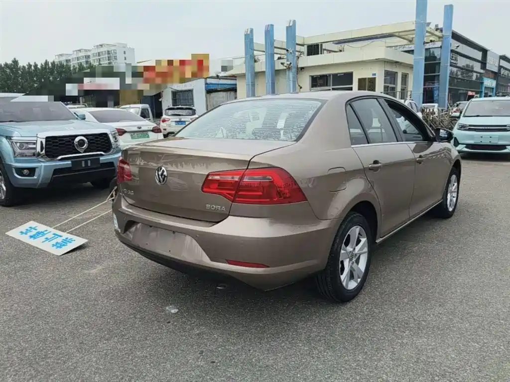 Volkswagen Bora 2014 1.6L Manual Comfort Edition фото 7