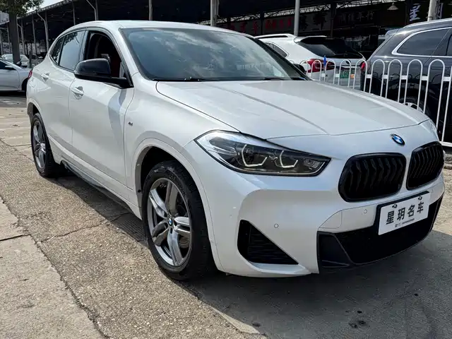 BMW X2 2023 sDrive25i M Sport Shadow Edition — фото 2