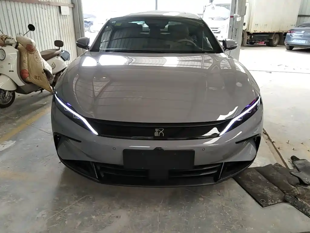 BYD Han 2026 2025 DM-i Smart Drive Edition 125KM Premium