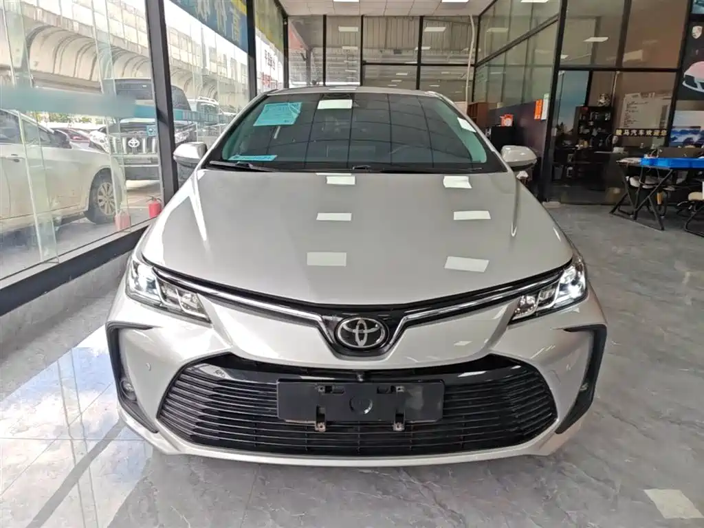 Toyota Corolla 2021 1.2T S-CVT Elite PLUS Edition фото 3