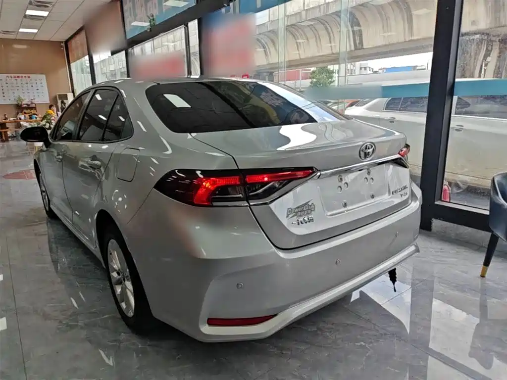 Toyota Corolla 2021 1.2T S-CVT Elite PLUS Edition фото 5