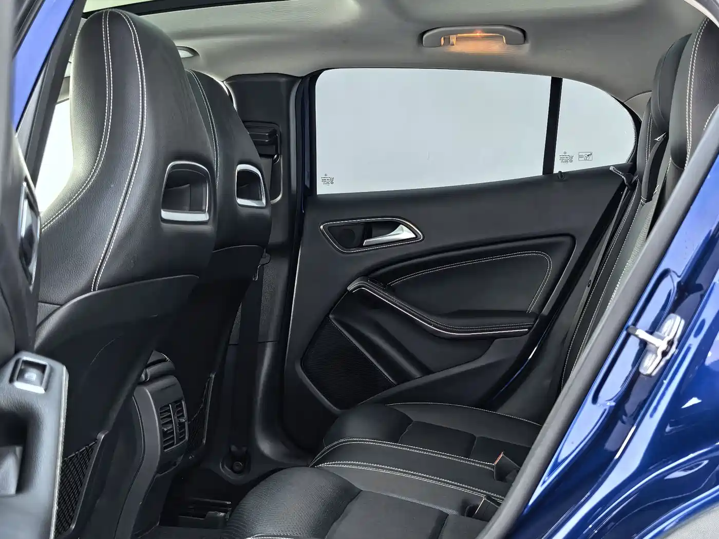 Mercedes-Benz GLA 2018 GLA 200 Fashion фото 8