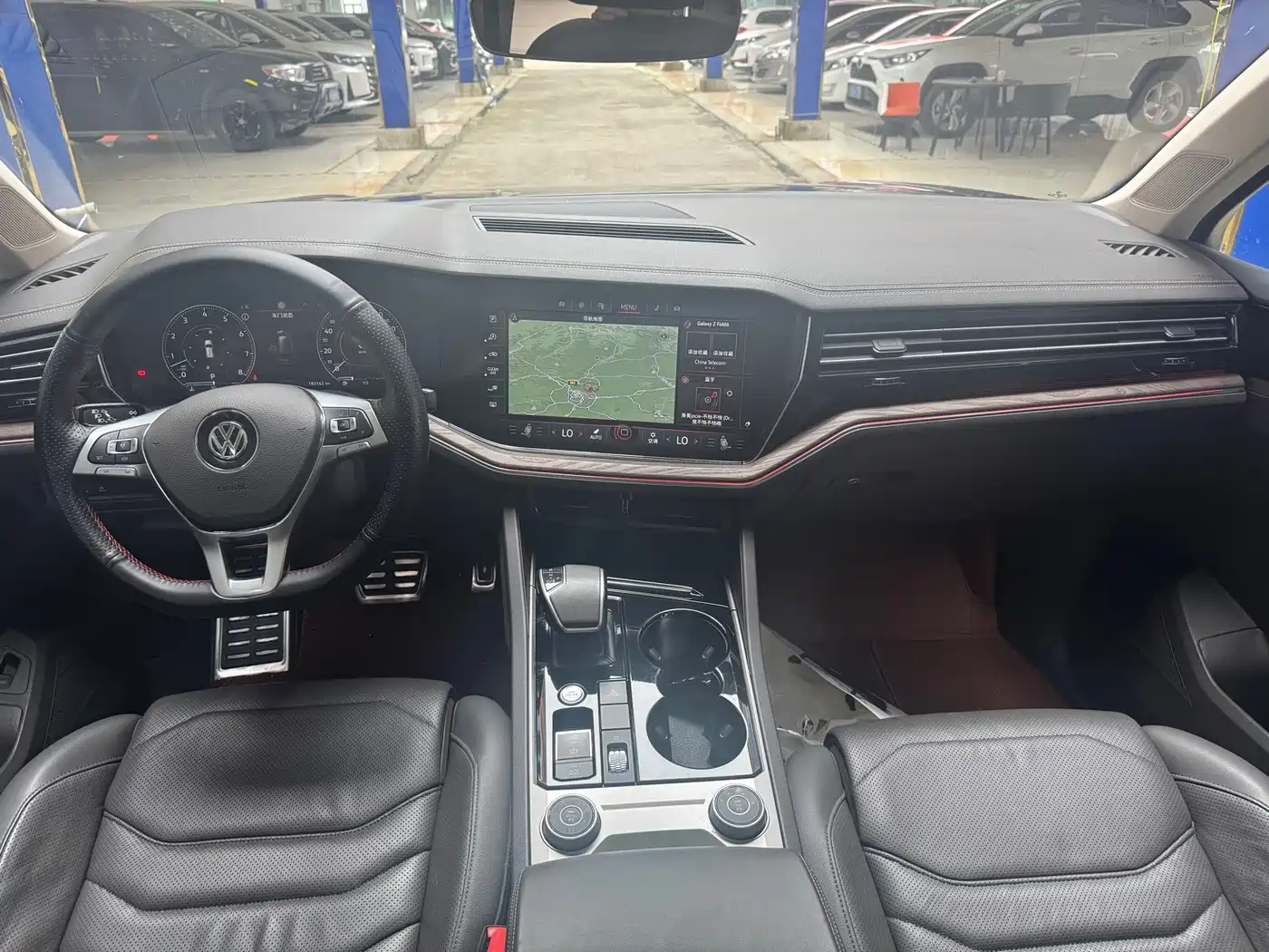 Volkswagen Touareg 2019 3.0TSI Sharp Edge Edition China V фото 5