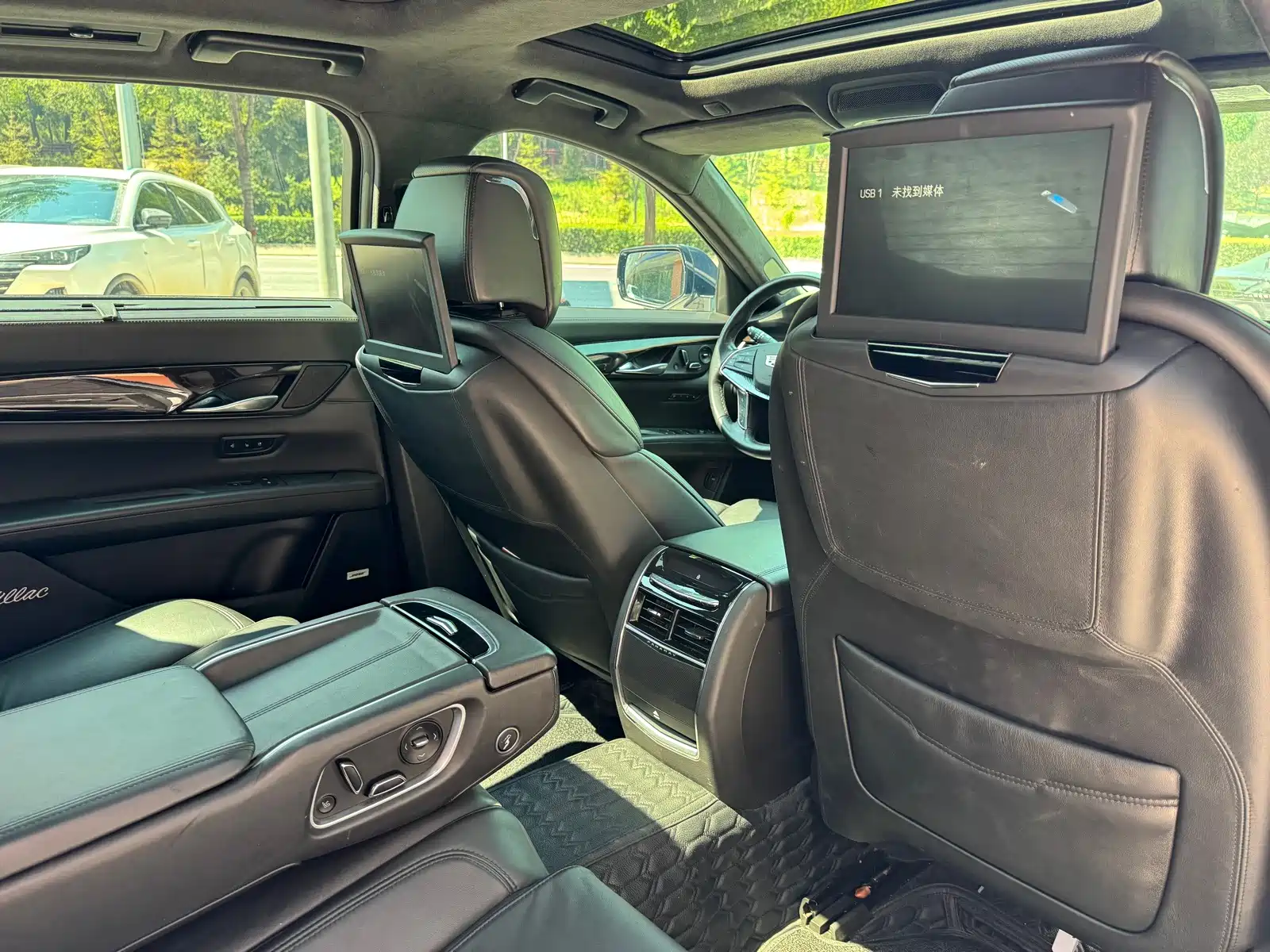 Фото 20 - Cadillac CT6