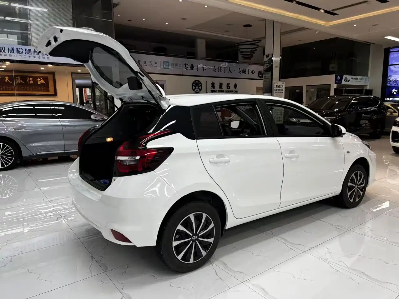 Toyota Vios FS 2021 1.5L CVT Fengchi Edition фото 9