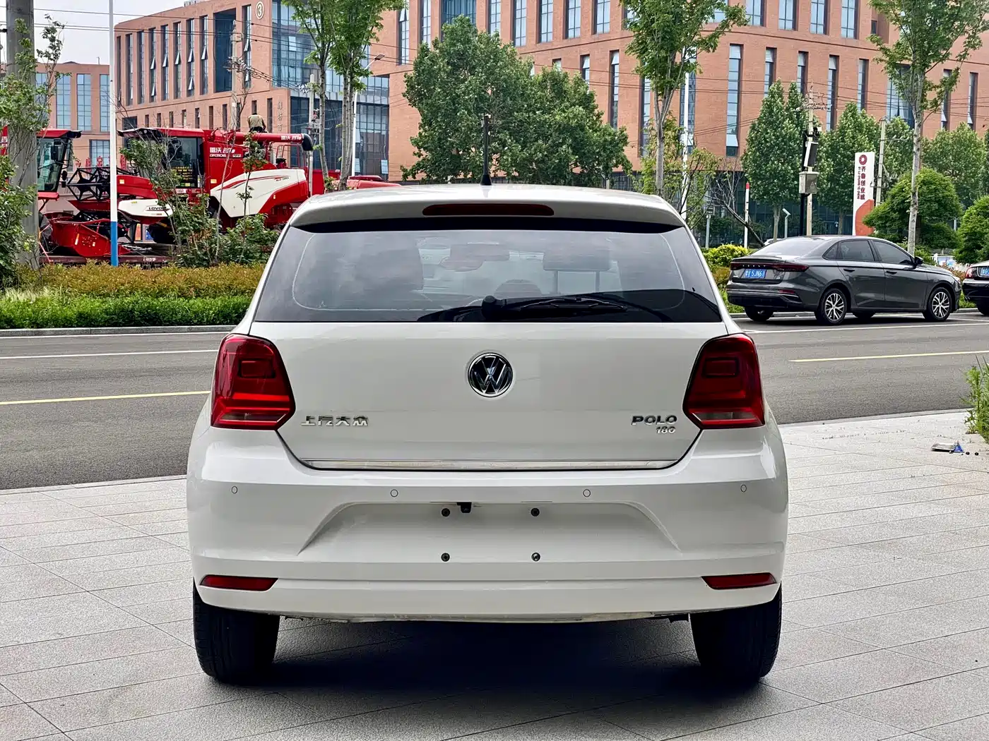 Volkswagen Polo 2018 1.5L Auto Comfort фото 8