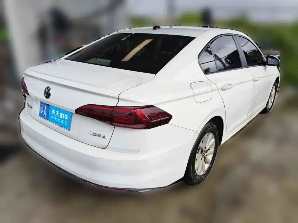 Photo 2 - Volkswagen Bora