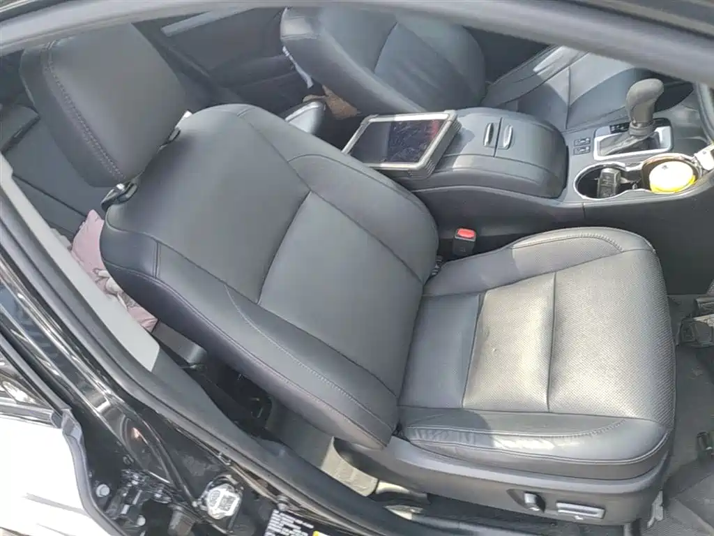 Toyota Highlander 2021 2.0T FWD Luxury 7-Seater фото 25