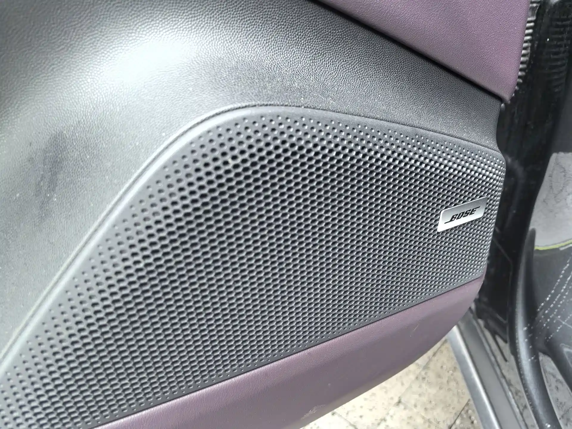 Фото 6 - Porsche Macan EV