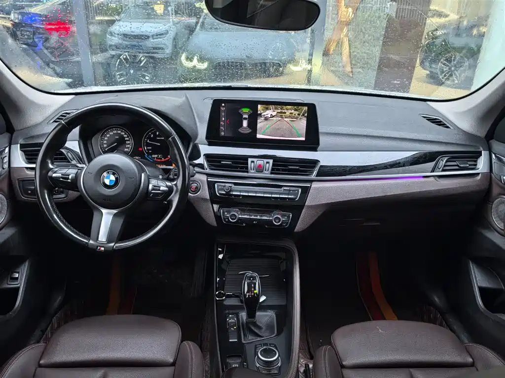 BMW X1 2022 sDrive25Li Leading фото 9