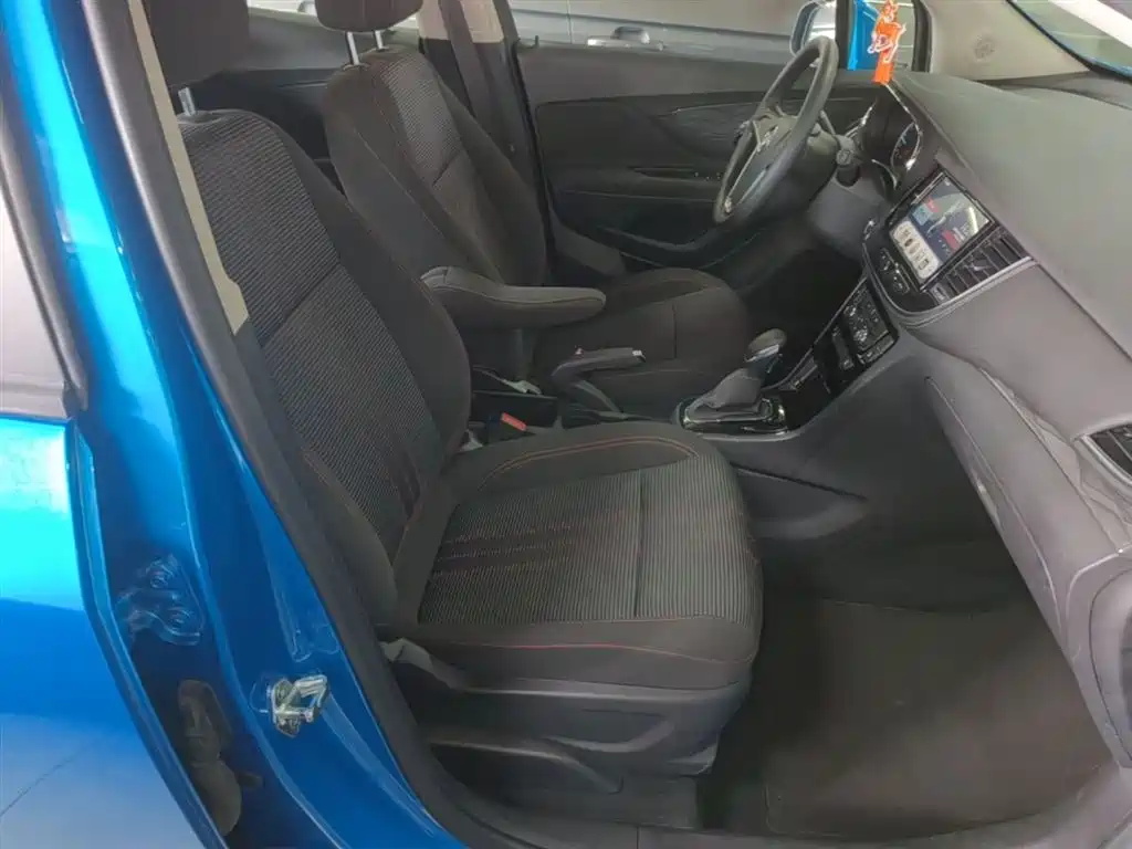 Buick Encore 2017 18T Automatic 2WD Urban Fashion фото 25