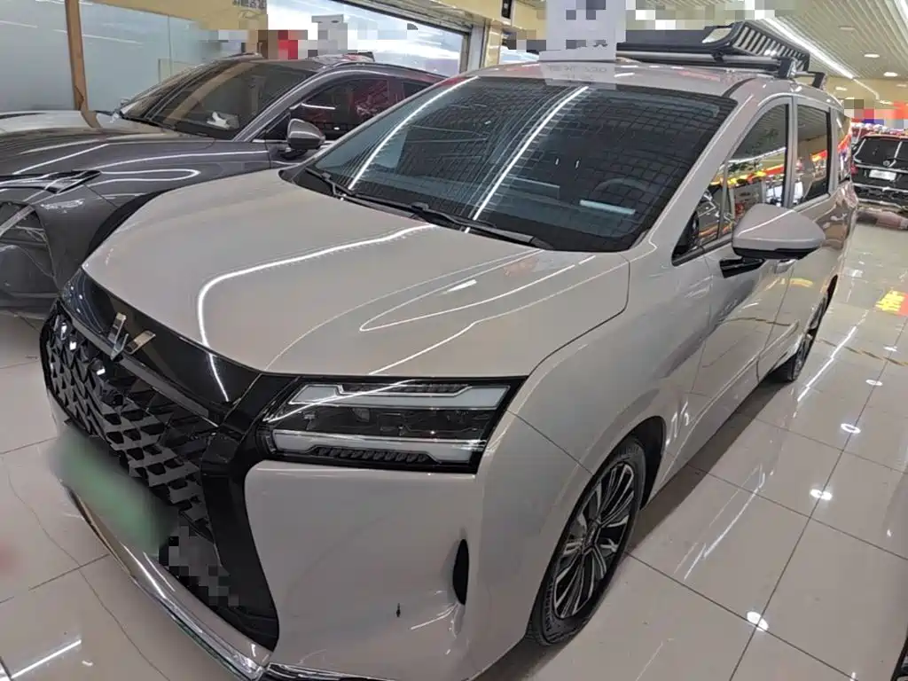 Wuling Motors Xingguang 730 New Energy 2025 — пригон из Китая
