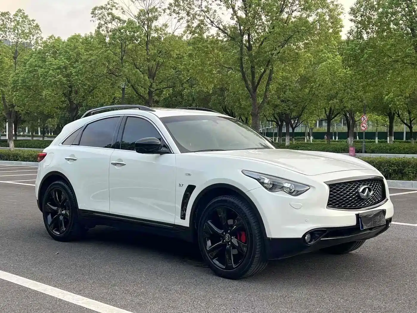 Infiniti QX70 2015 2013 3.7L Standard Edition