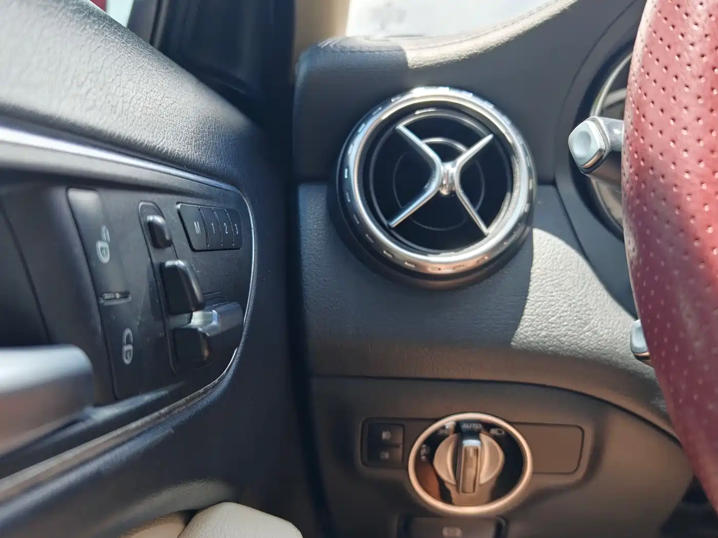 Mercedes-Benz GLA 2015 2015 GLA 200 Fashion