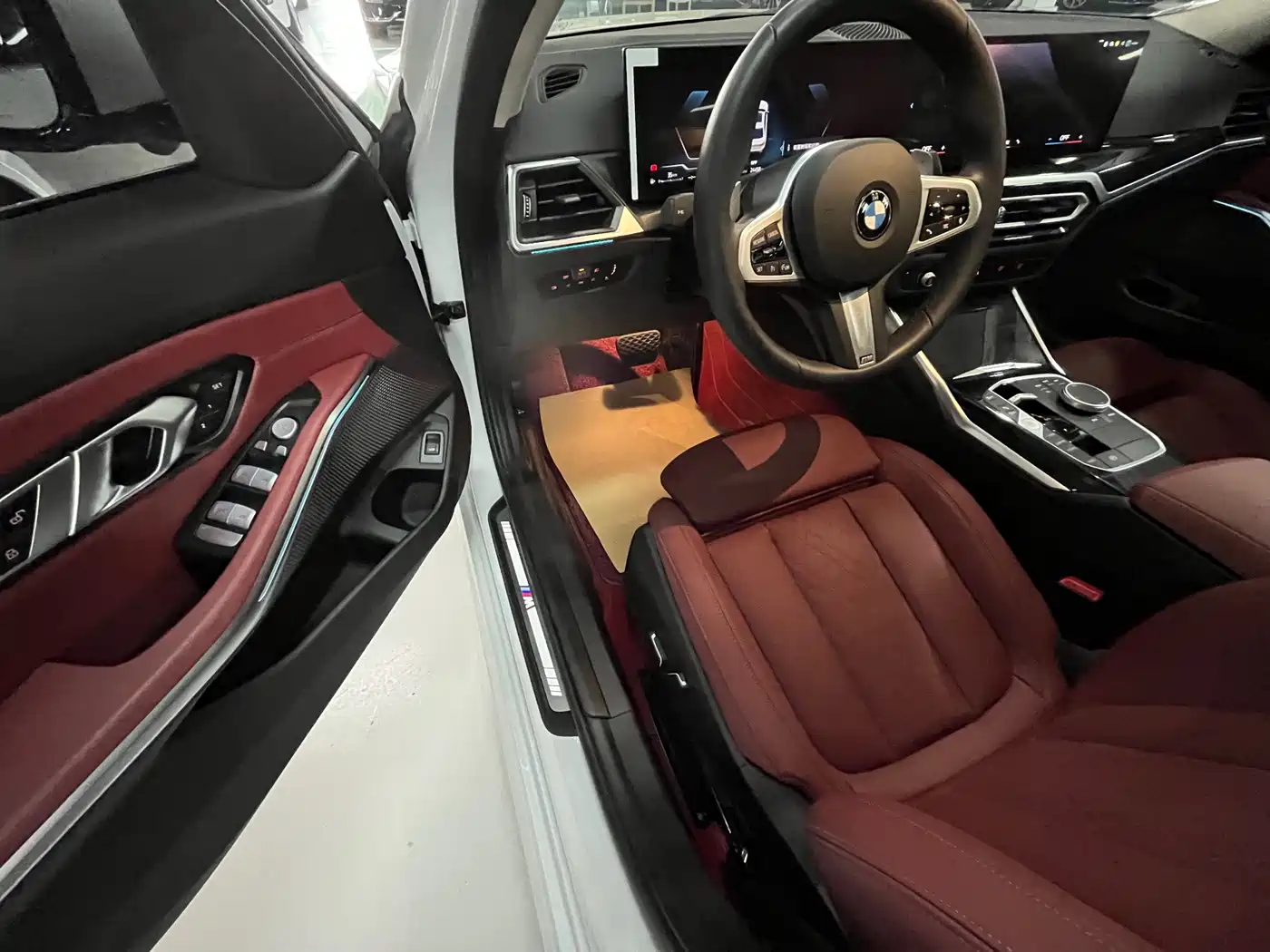 BMW 3 Series 2024 325Li M Sport Package фото 10